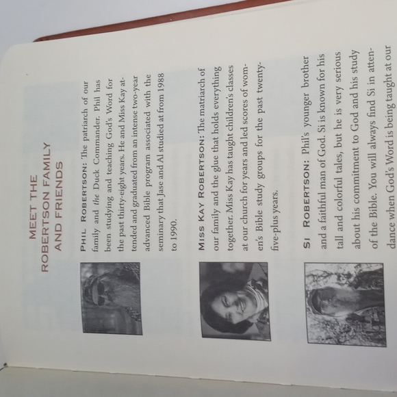 🪿Duck Commander Devotional Book🪿 - Picture 12 of 12